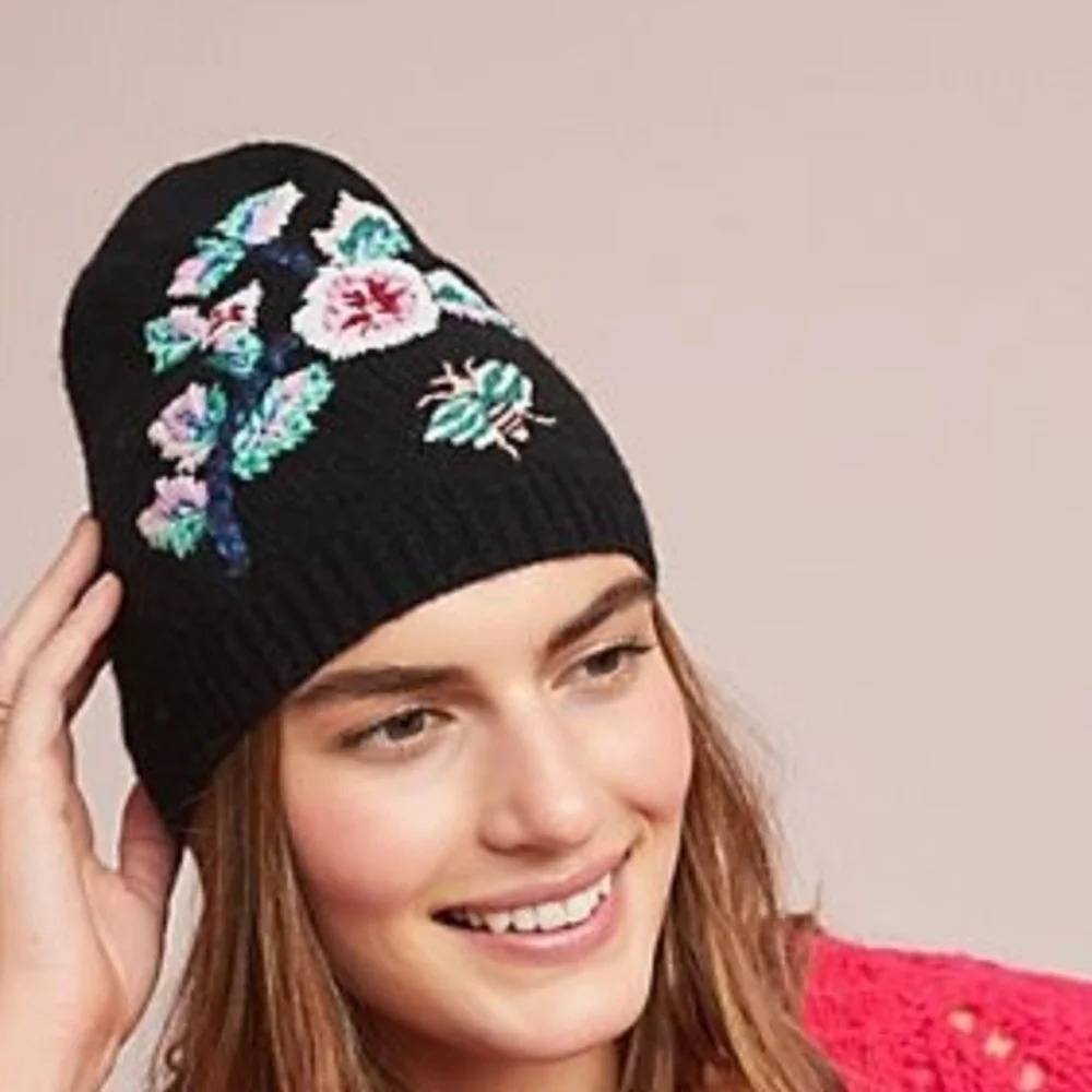 Anthropologie  Black Embroidered  Danielle Kroll Best Of Buds Wool Beanie
